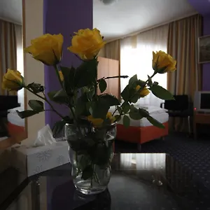 Hotel Carlton, Francoforte sul Meno